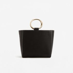 Mango Metallic handle tote bag in Black